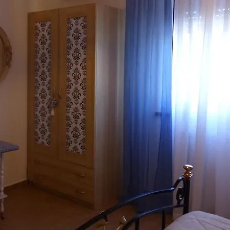 La Casa Di Silvia Apartment *